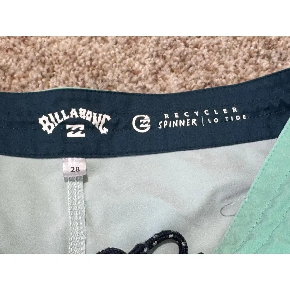 Billabong Men's 73 Spinner Lo Tide Boardshorts Size 28 Striped Swim Trunks Surf